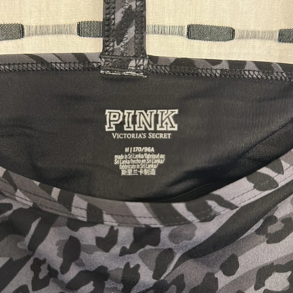 VS PINK Brami Tank Size Medium - Picture 9 of 11